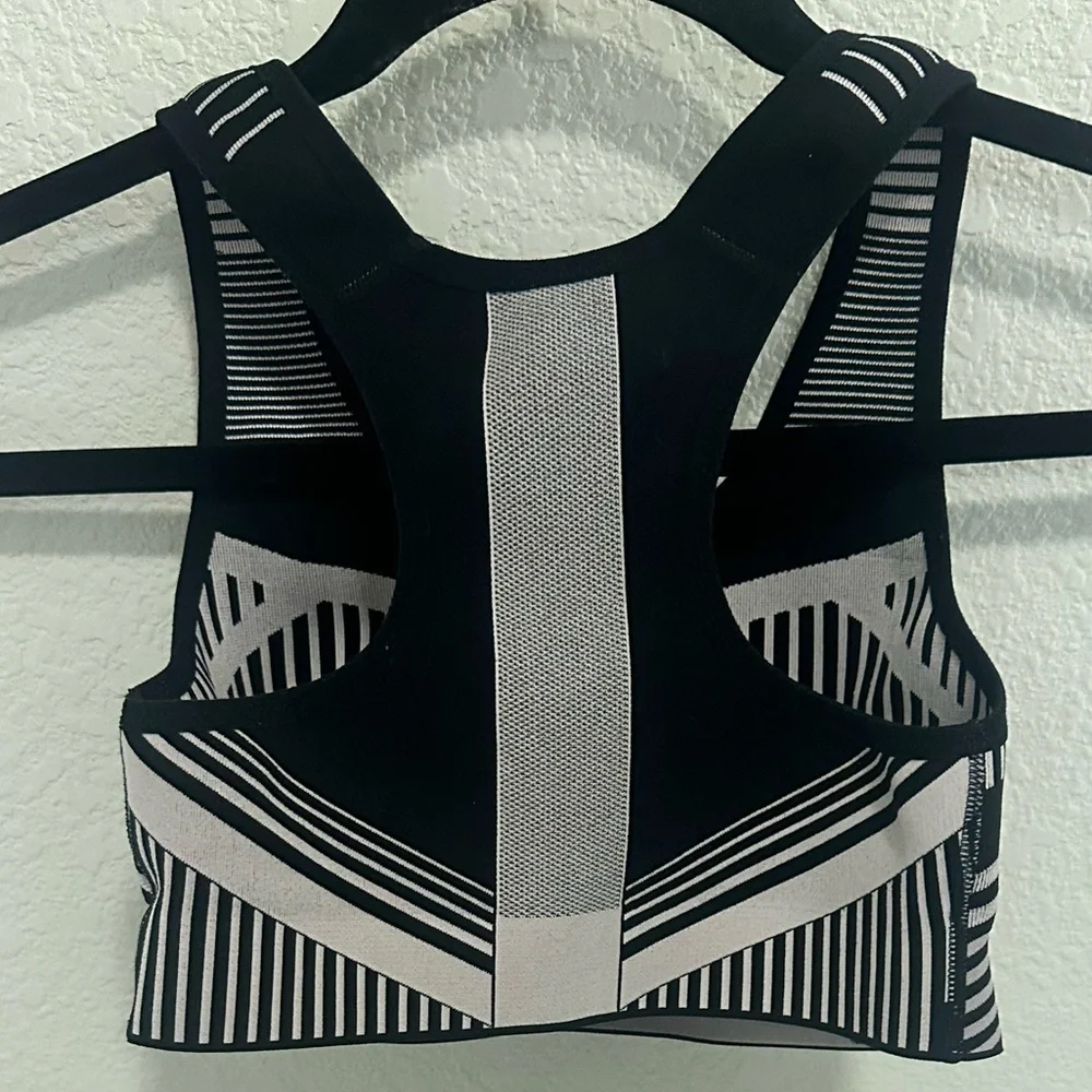 Nike FE/NOM Flyknit High-Support Sports Bra Black Gray XS - Picture 5 of 8